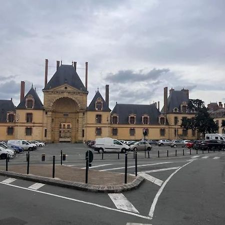 Fontainebleau Hypercentre Place D'Armes 2 Chambres Exterior photo